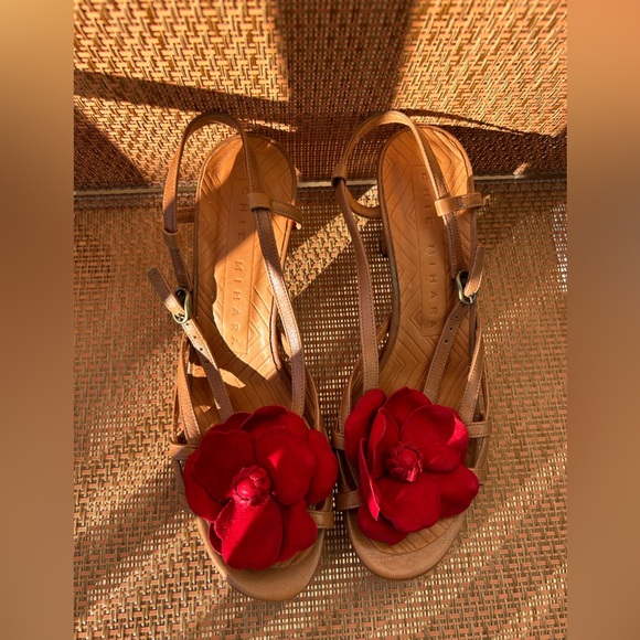 Chie Mihara  Spanish red flowers leather sandals NWT 8,5 (39) - Picture 13 of 15